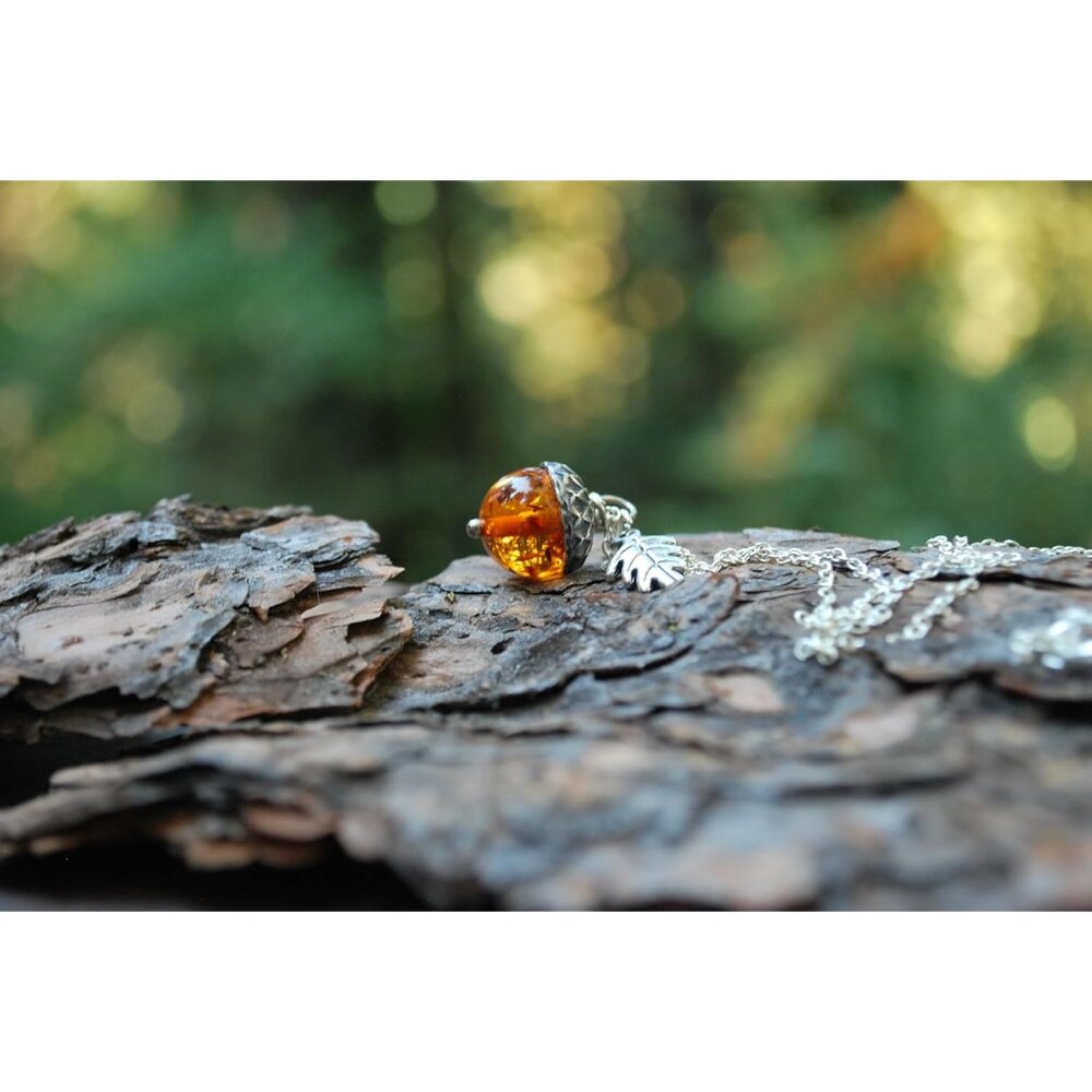 Orange and Silver Acorn Necklace - Fall Orange Acorn Pendant- Cute Nature Charm - Picture 5 of 9